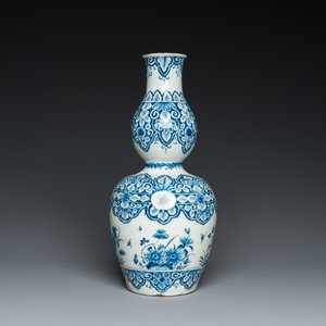 A Dutch Delft blue and white double gourd vase, 1st quarter 18th C. — 照片 2
