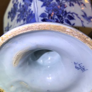 A Dutch Delft blue and white facetted bottle vase, last quarter 17th C. — 照片 14