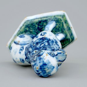 A Dutch Delft blue and white figure of a seated dog, 18th C. — 照片 7