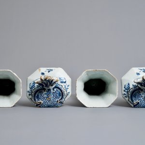 A Dutch Delft blue and white five-piece garniture with birds of paradise, 18th C. — 照片 5