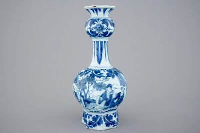 A Dutch Delft blue and white garlic neck bottle vase, late 17th C.