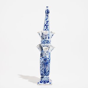 A Dutch Delft blue and white heart-shaped pyramidal tulip vase, 2nd half 17th C. — photo 4