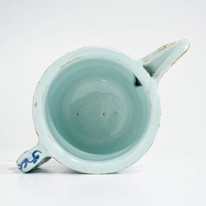 A Dutch Delft blue and white helmet-shaped ewer, 2nd half 17th C. — 照片 6