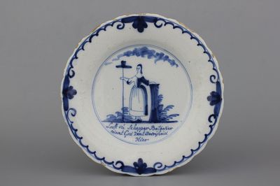 A Dutch Delft blue and white orangist plate, 18th C.
