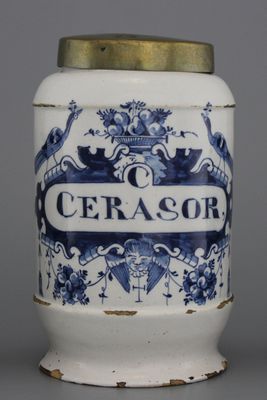 A Dutch Delft blue and white pharmacy jar, albarello form, 18th C.