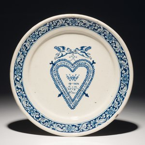 A Dutch Delft blue and white plate for a wedding anniversary, dated 1711 — 照片 1