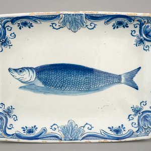 A Dutch Delft blue and white rectangular herring dish, 18th C. — photo 1
