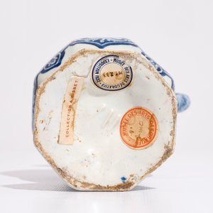 A Dutch Delft blue and white rope twist handle jug, late 17th C. — 照片 7