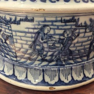 A Dutch Delft blue and white tobacco box and cover with tamper, dated 1763 — photo 16