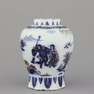 A Dutch Delft blue, manganese and white vase, 17th C. — photo 1