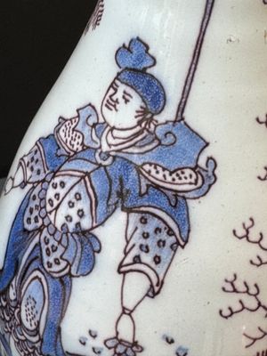 A Dutch Delft blue, white and manganese chinoiserie bottle vase, late 17th C. — photo 6