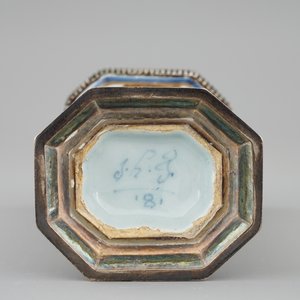A Dutch Delft capucin brown miniature vase with silver mounts, 18th C. — 照片 8