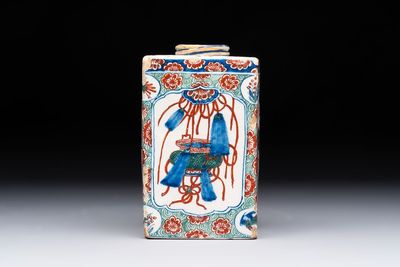 A Dutch Delft cashmere palette tea caddy, early 18th C.