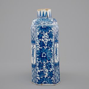 A Dutch Delft chinoiserie tea caddy, 18th C. — 照片 2