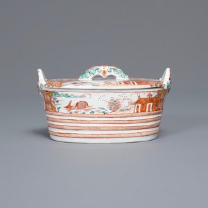 A Dutch Delft doré butter tub and cover, 18th C. — photo 2
