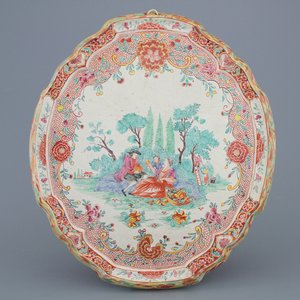 A Dutch Delft doré petit feu plaque with a romantic scene, early 18th C. — 照片 1