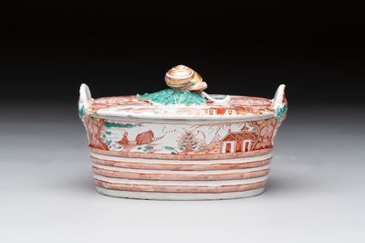 A Dutch Delft petit feu butter tub with a snail finial, 18th C.