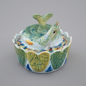A Dutch Delft polychrome butter tub in the form of a pike, 18th C. — photo 1