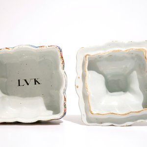 A Dutch Delft polychrome petit feu tobacco box and cover with fine landscapes, 18th C. — 照片 6