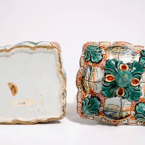 A Dutch Delft polychrome petit feu tobacco box and cover with fine landscapes, 18th C. — 照片 7
