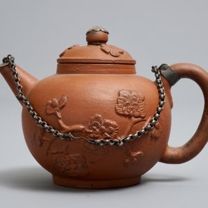 A Dutch Delft silver-mounted yixing style red earthenware teapot and cover, 1st quarter 18th C. — 照片 4