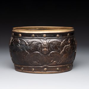 A Dutch gilt-brass mounted pressed baleen casket, Herman Doomer, 17th C. — photo 2