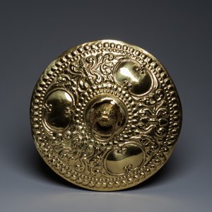 A Dutch or Flemish yellow brass bird cage with a porcelain bird, 18th and 19th C. — 照片 6