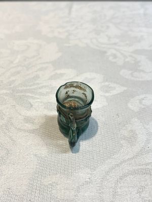 A Dutch or German green glass reliquary holder, excavated in Maastricht, 16/17th C. — 照片 3