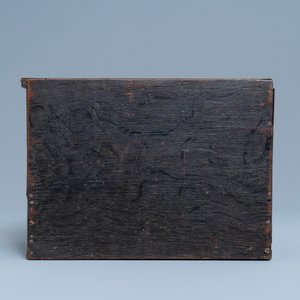 A Dutch wood marquetry and bone inlay table cabinet, 17th C. — 照片 4