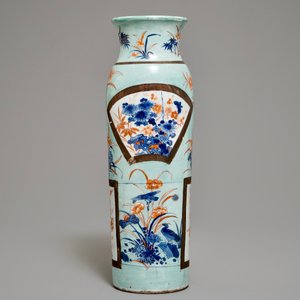 A European-decorated Chinese rouleau vase, Transitional period — photo 3