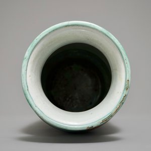 A European-decorated Chinese rouleau vase, Transitional period — photo 5