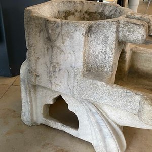 A Fatimid marble kilga, Egypt, 11/12th C. — photo 14