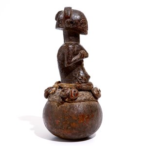 A female Luba calabash figure, D.R. Congo, mid 20th C. — photo 3