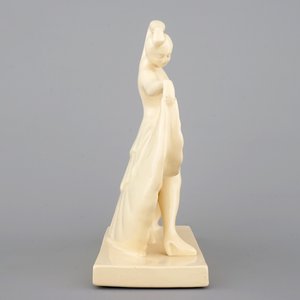 A figure of a dancing lady, Josephine Baker, Charles Catteau for Boch Freres Keramis ca. 1930 — 照片 5