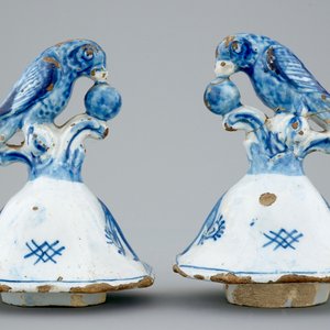 A fine 3-piece blue and white Dutch Delft chinoiserie garniture, 18th C. — photo 7