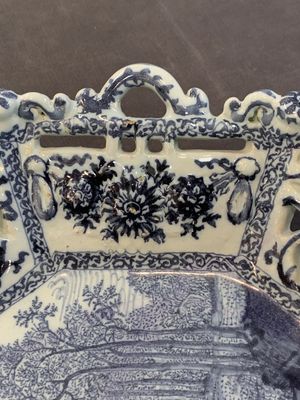 A fine and large blue and white Dutch Delft 'Frederic van Frytom-style' reticulated basket, 17th C. — photo 6