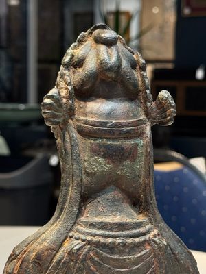 A fine and large Chinese bronze standing Buddha, Liao/Jin — photo 14