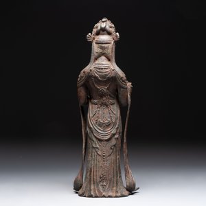 A fine and large Chinese bronze standing Buddha, Liao/Jin — photo 4