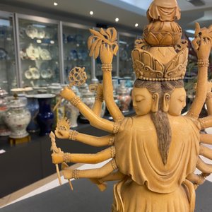 A fine and large Chinese carved ivory figure of Avalokitesvara, 19th C. — 照片 33