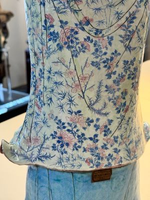 A fine and large Chinese famille rose Guanyin, Jiaqing — photo 16