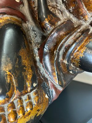 A fine and large Japanese gilt-lacquered wooden sculpture of a Buddha Shaka, Edo — photo 7