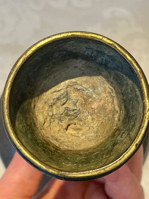 A fine and rare Chinese bronze vase with floral design in the style of Hu Wenming 胡文明, 'gu 觚', Ming — photo 9