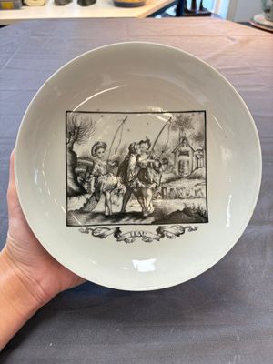 A fine and rare Chinese European-decorated semi-erotic plate, Qianlong, ca. 1770 — 照片 1