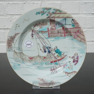 A fine and rare Chinese famille rose porcelain "Fishing" plate, Yongzheng, 1722-1735 — 照片 5