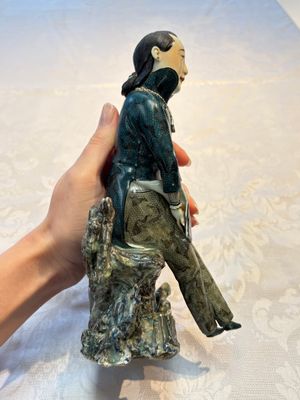 A fine and rare Chinese polychrome figure of a lady, Ye Yunhong Zhi 葉運紅製 mark, Republic — foto 4