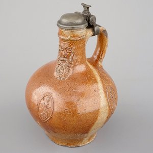 A fine beardman's or bellarmine jug with pewter cover, Raeren, late 16th C. — photo 1