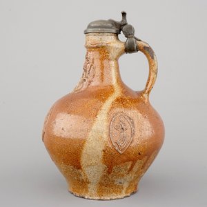 A fine beardman's or bellarmine jug with pewter cover, Raeren, late 16th C. — photo 2
