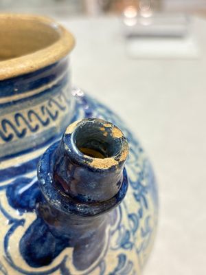 A fine blue and white Antwerp maiolica wet drug jar, 16th C. — photo 11