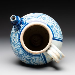 A fine blue and white Antwerp maiolica wet drug jar, 16th C. — photo 5