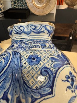 A fine blue and white Dutch Delft five-piece chinoiserie garniture — photo 101